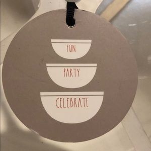 Rae Dunn Holiday - 🎅🏻🤶🏻 Rae Dunn Melamine Mixing Bowls Rae Dunn Holiday - 🎅🏻🤶🏻 Rae Dunn Melamine Mixing Bowls